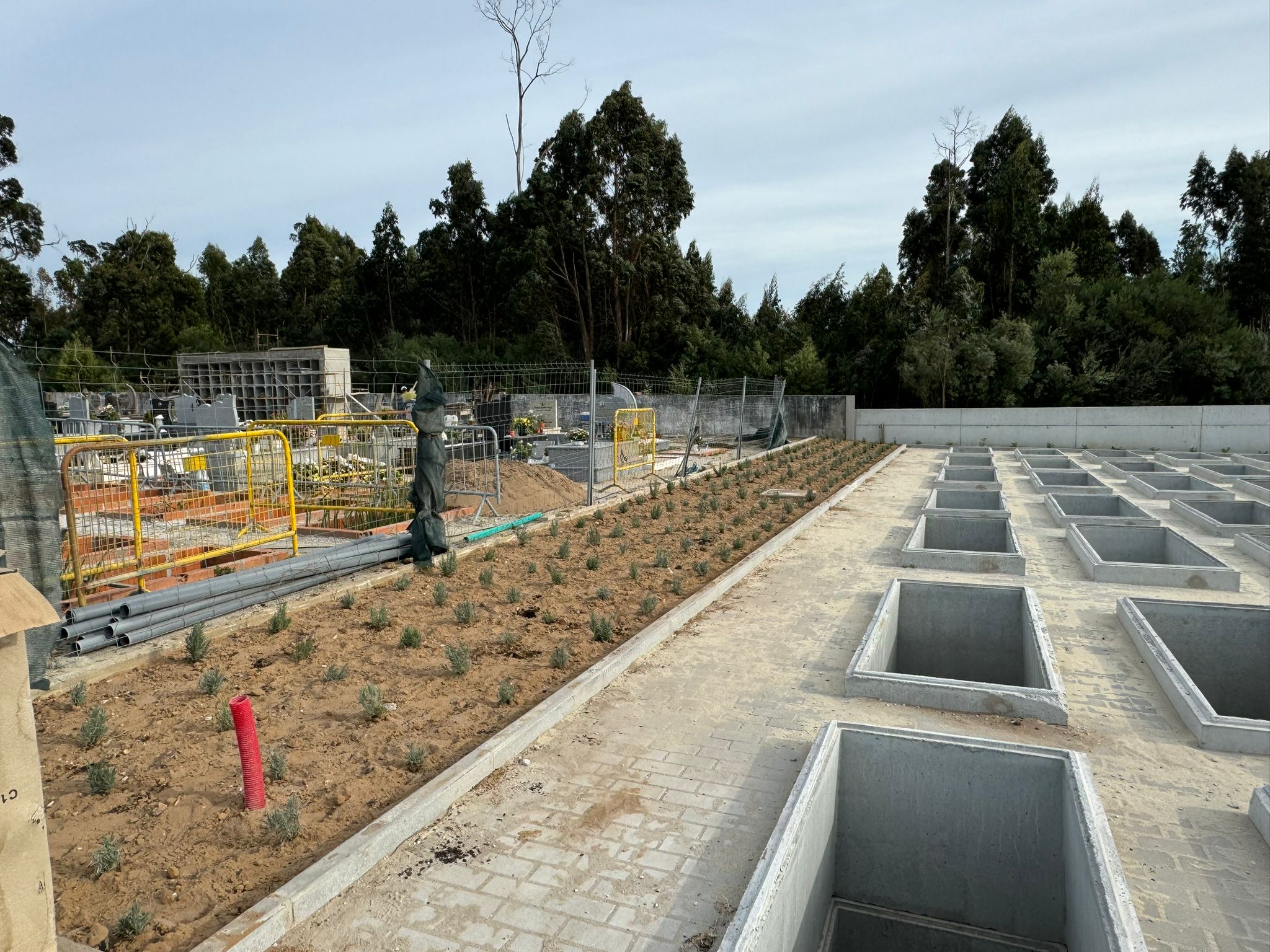 Construção de canteiros públicos